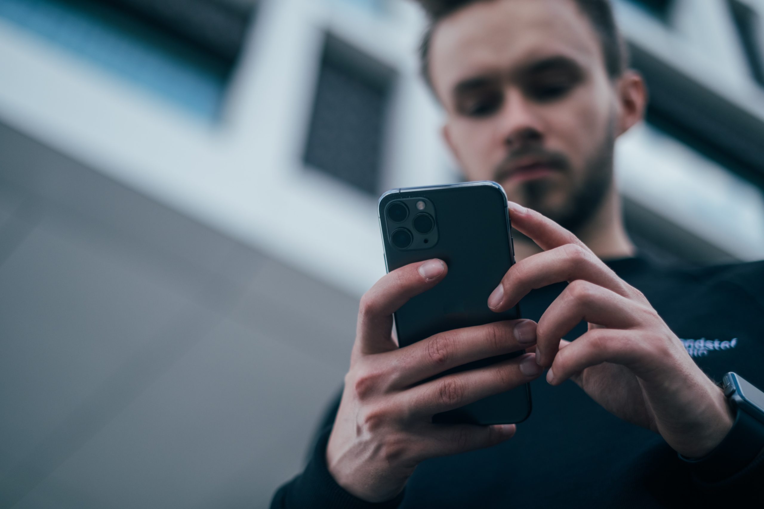 Man holding smartphone